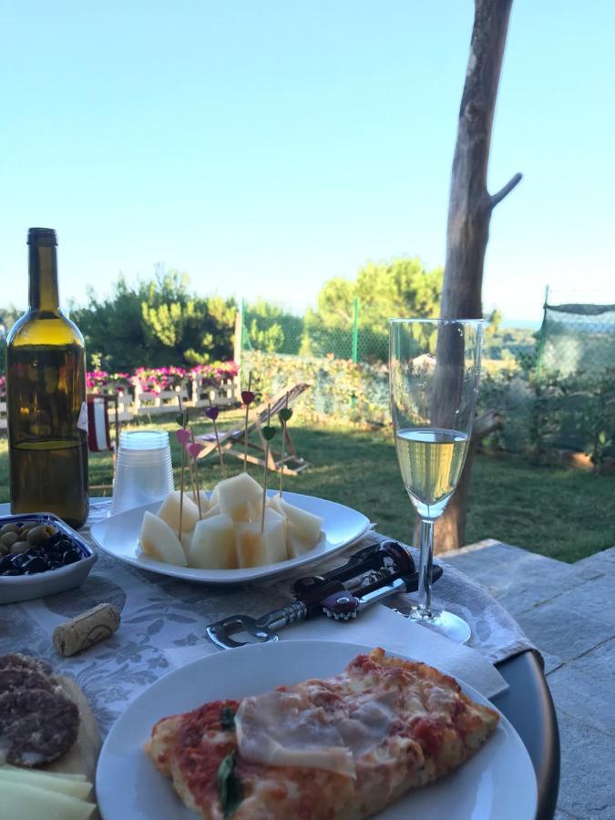 Bed and Breakfast La Trave Montecosaro  Экстерьер фото